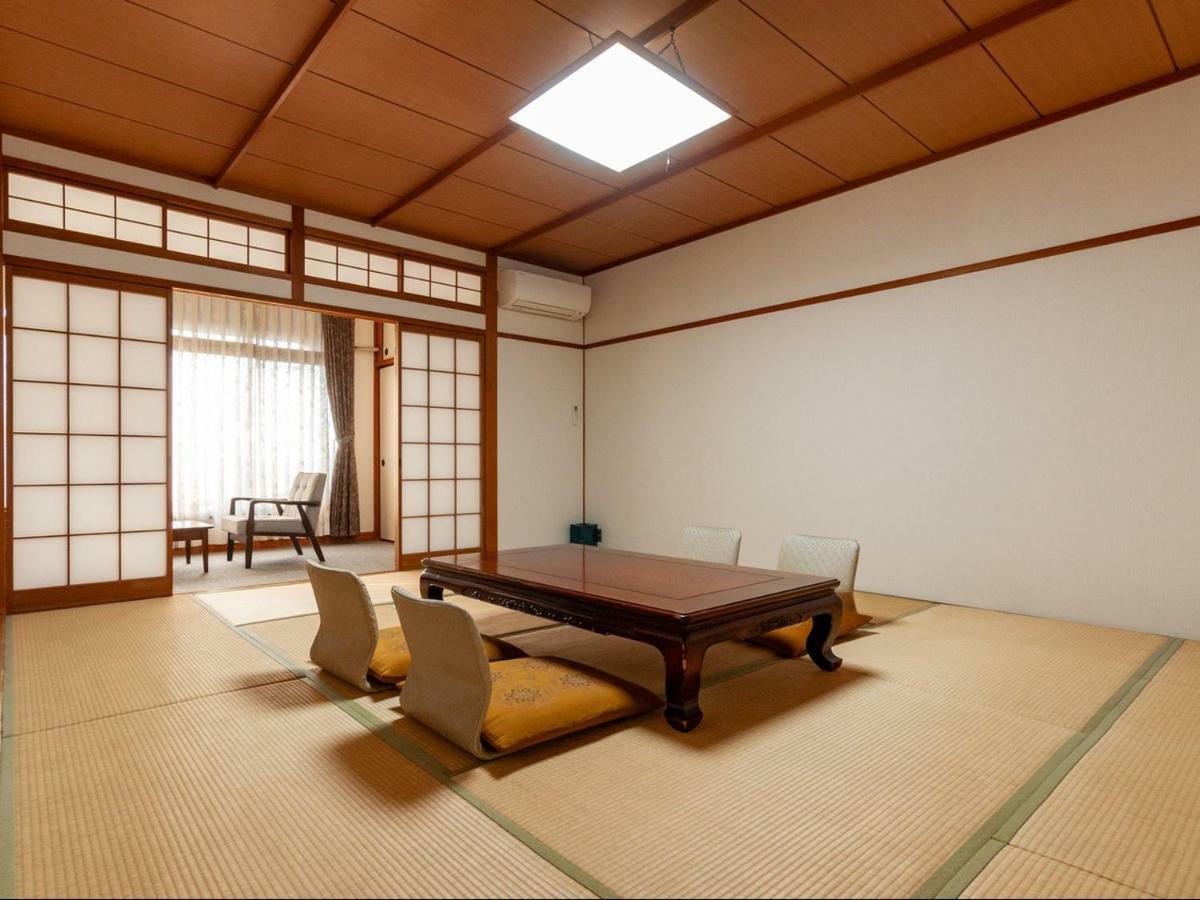 Kikuchi Grand Hotel Exterior photo